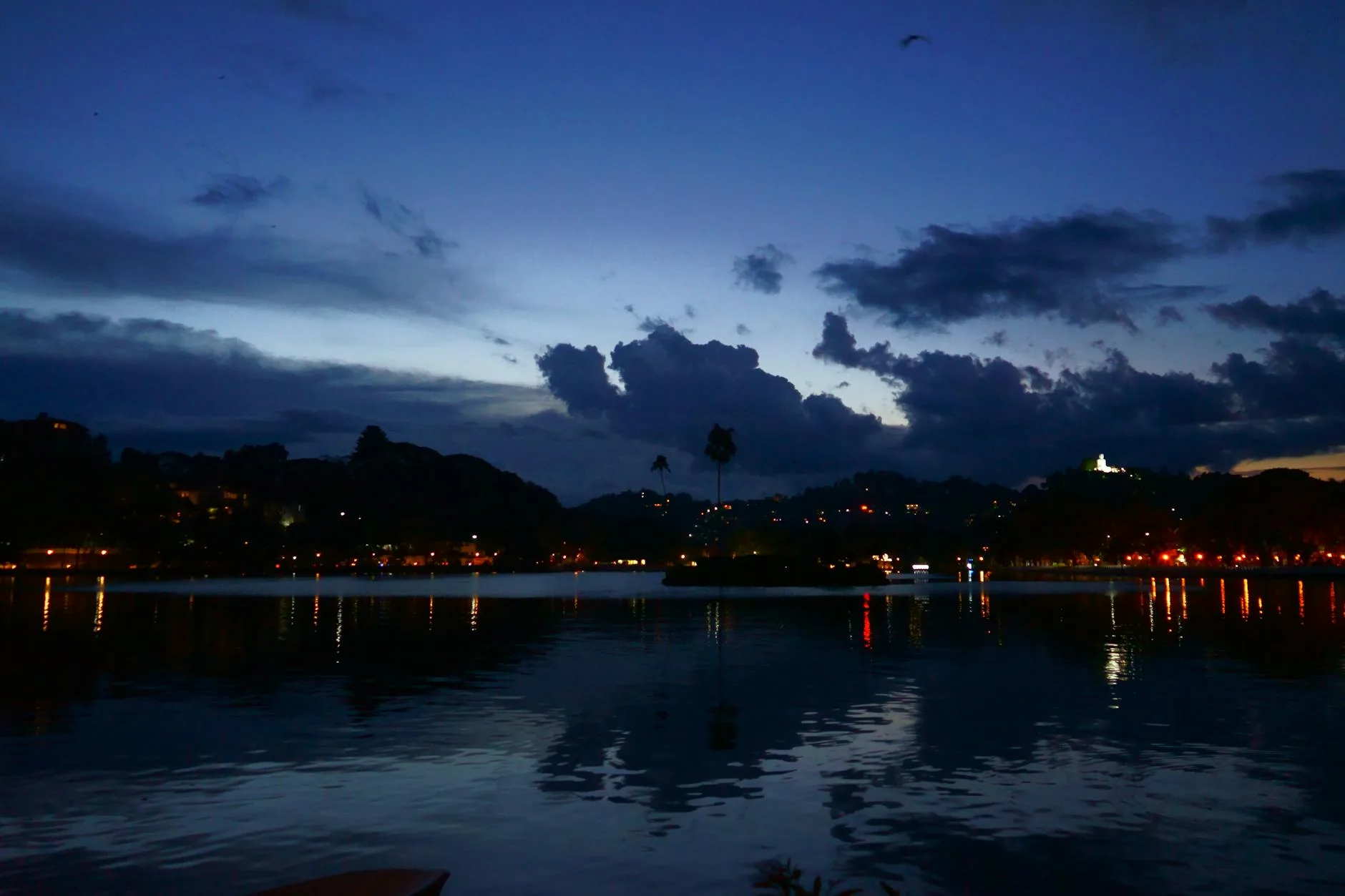 ️ Kandy Lake et le centre-ville